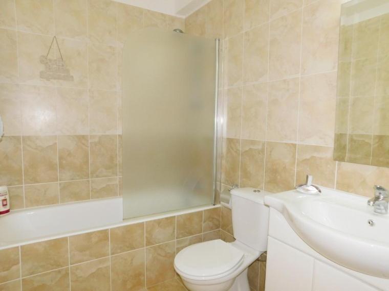 Excellent 2 Bed Apartment 만드리아 외부 사진